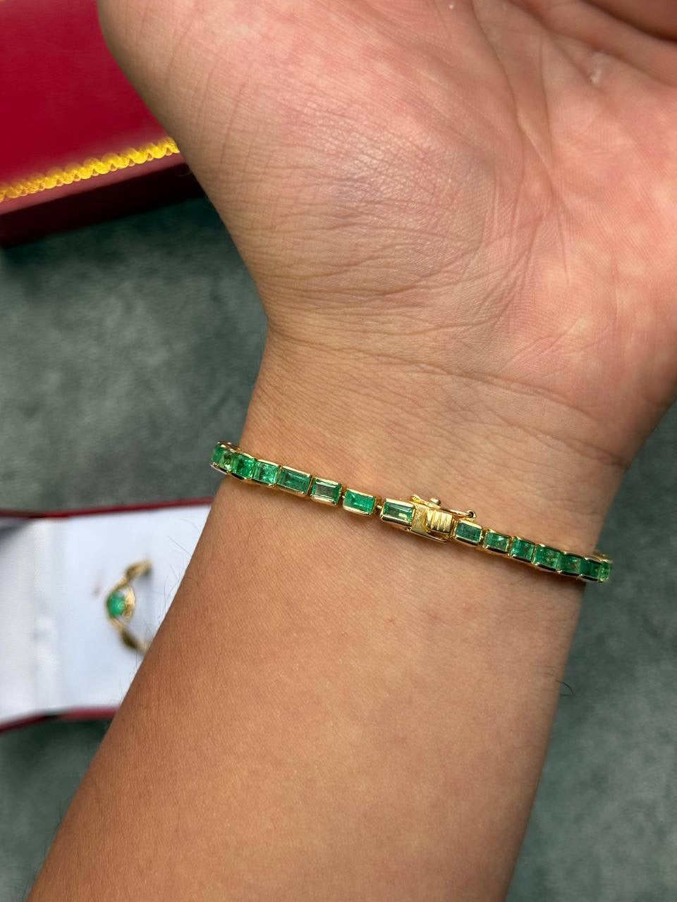 L’Étreinte Émeraude - Gold Emerald Beaded Unisex Bracelet | Luxury Jewelry by Fabi Luxury Jewelry