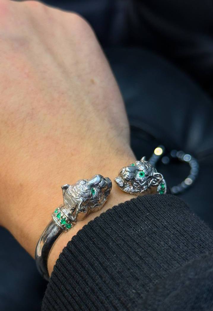 Regard du Tigre – Silver Bracelet with Tiger Heads and Emerald Eyes | Fabi Luxury Jewelry